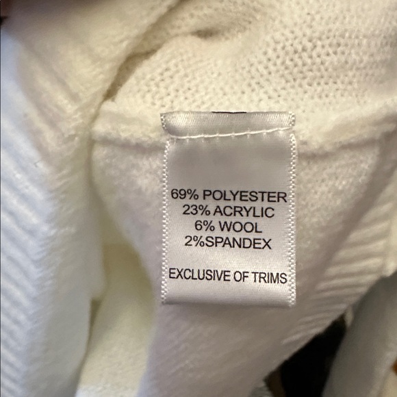 Simply Southern White Sweater “ Go Team” xl nwt super soft - Picture 4 of 4